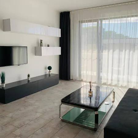 Dav Apartment *